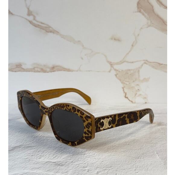 NEW Celine CL40238U Cheetah Triomphe Sunglasses main image 5